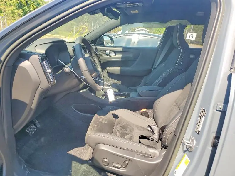 2023 VOLVO XC40 RECHARGE PLUS  