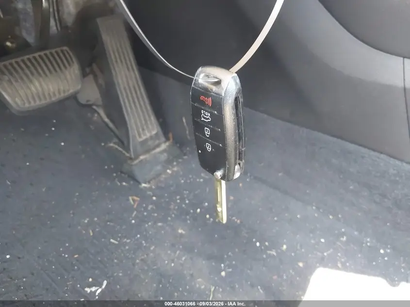 2016 KIA SORENTO 2.4L LX
