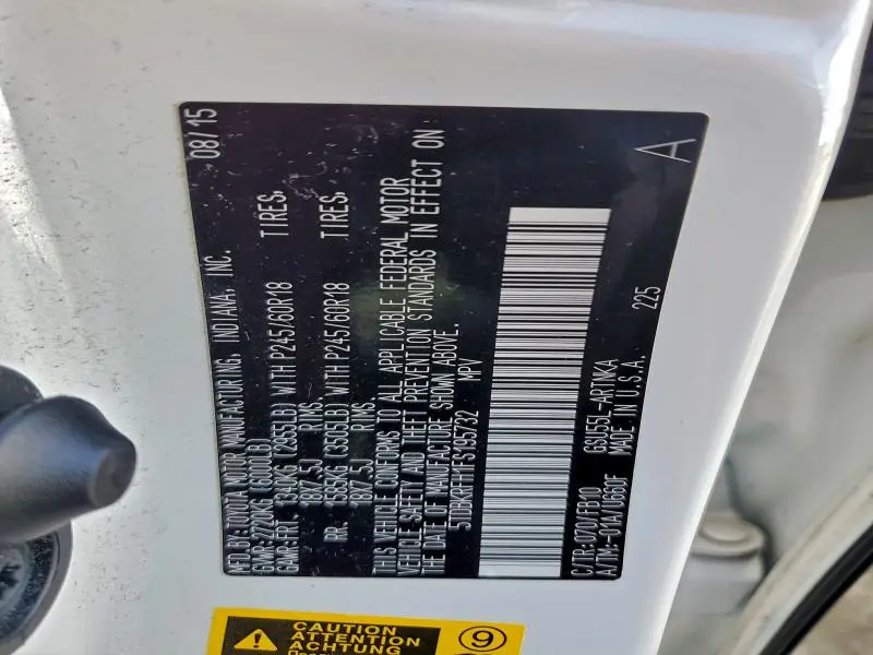 2015 TOYOTA HIGHLANDER LE  