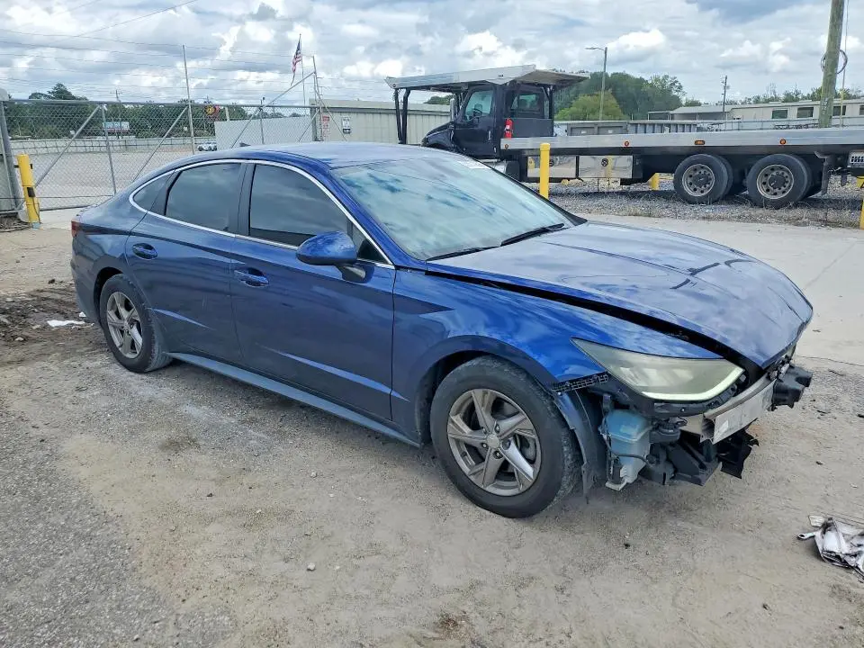 2021 HYUNDAI SONATA SE  