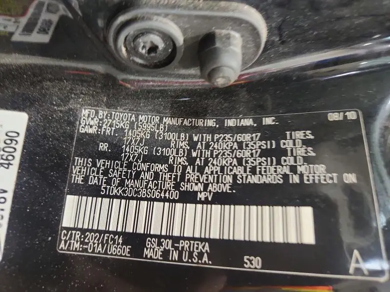 2011 TOYOTA SIENNA LE  