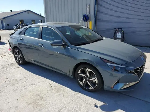 2021 HYUNDAI ELANTRA SEL  