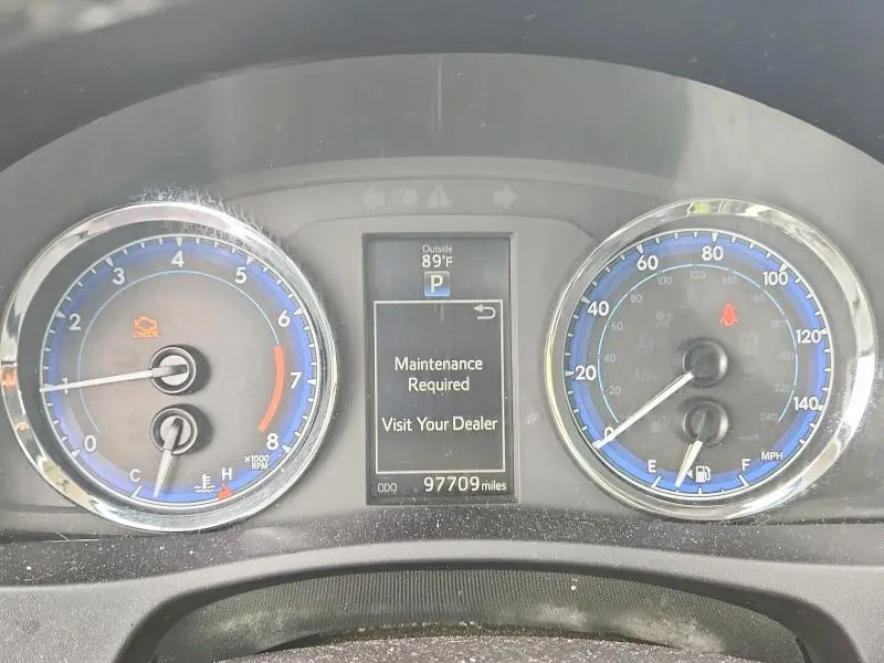 2018 TOYOTA COROLLA SE  