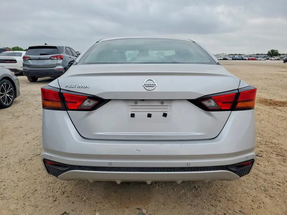 2022 NISSAN ALTIMA S  