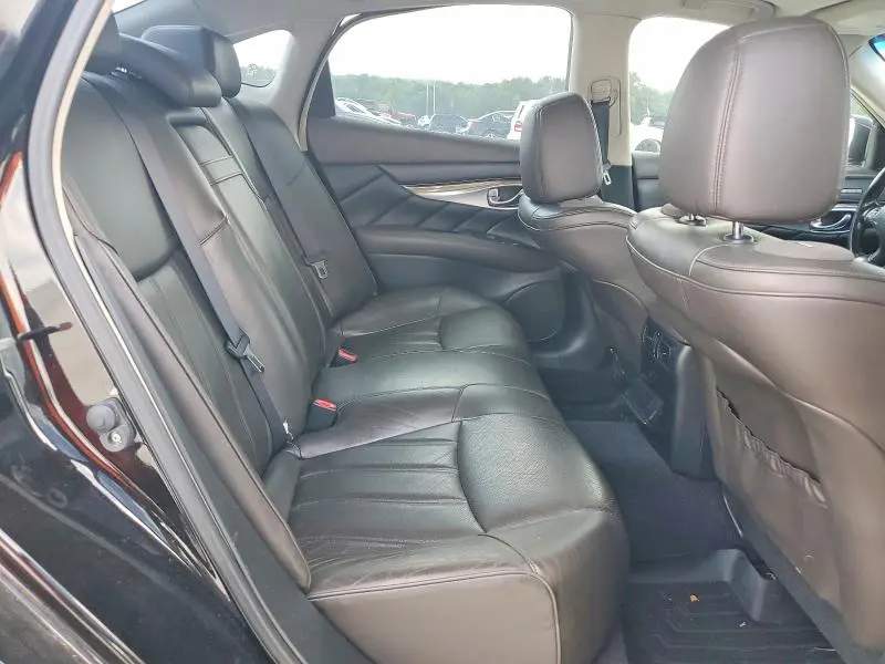 2011 INFINITI M37 BASE  
