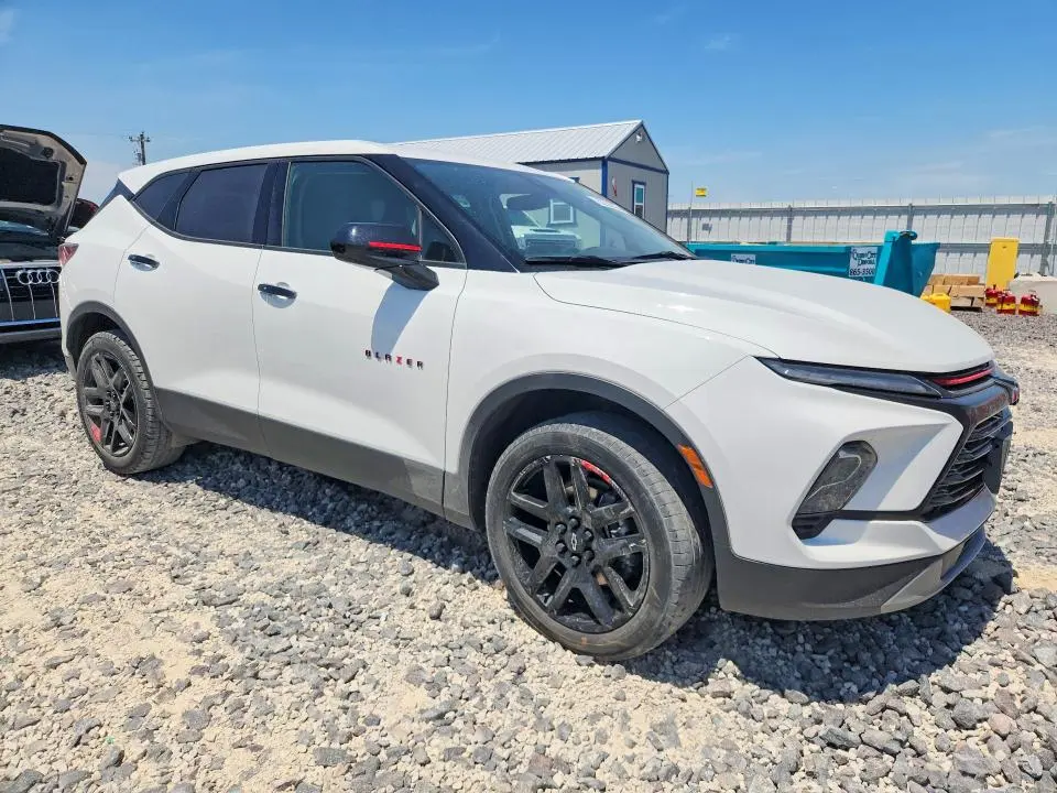 2023 CHEVROLET BLAZER 2LT  