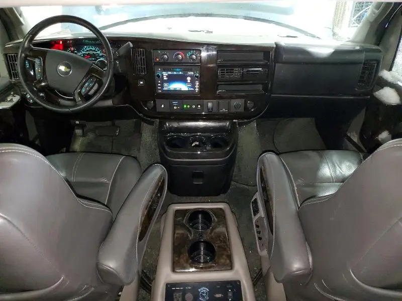 2017 CHEVROLET EXPRESS G2500   