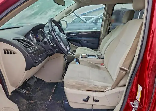 2011 CHRYSLER TOWN & COUNTRY TOURING  