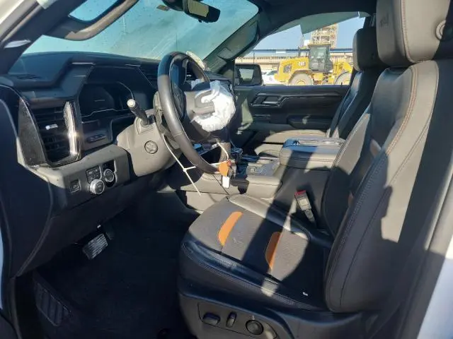 2022 GMC SIERRA K1500 AT4  