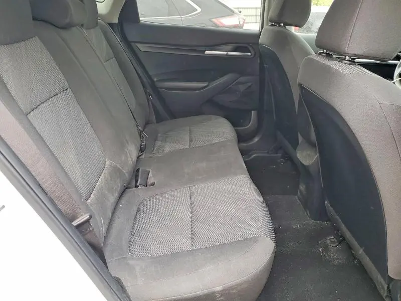 2022 KIA SELTOS LX  