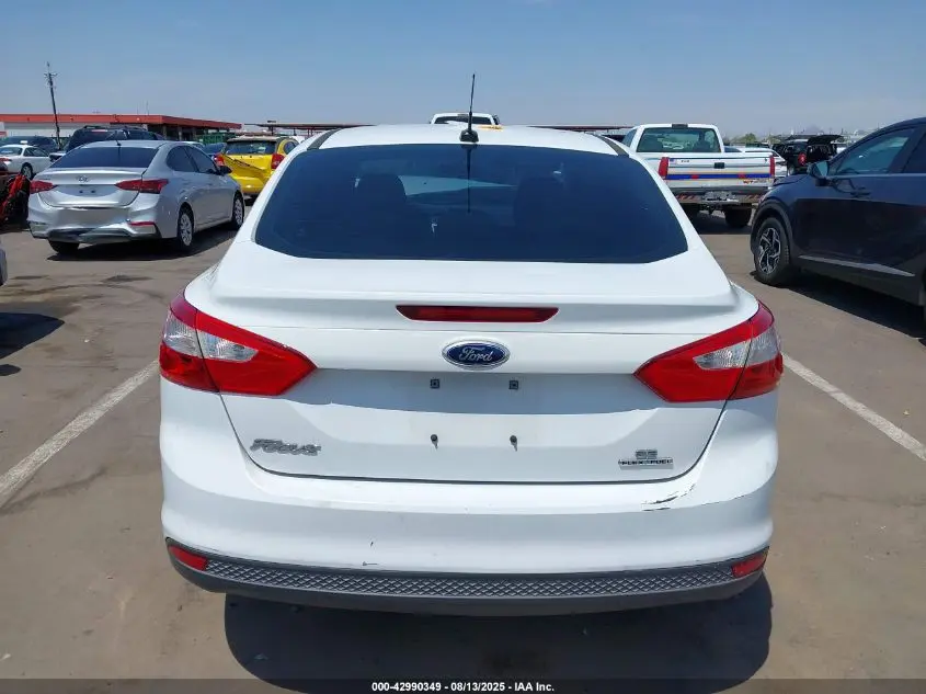 2013 FORD FOCUS SE