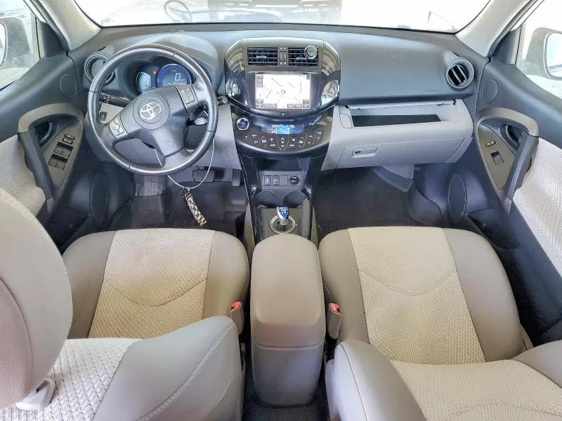2013 TOYOTA RAV4 EV BASE  
