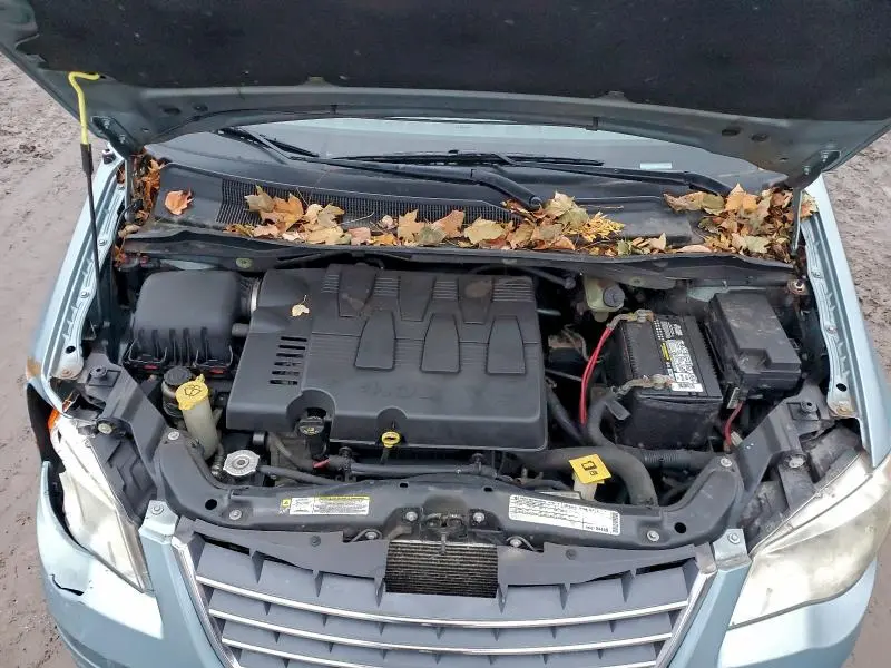 2010 CHRYSLER TOWN & COUNTRY TOURING PLUS  