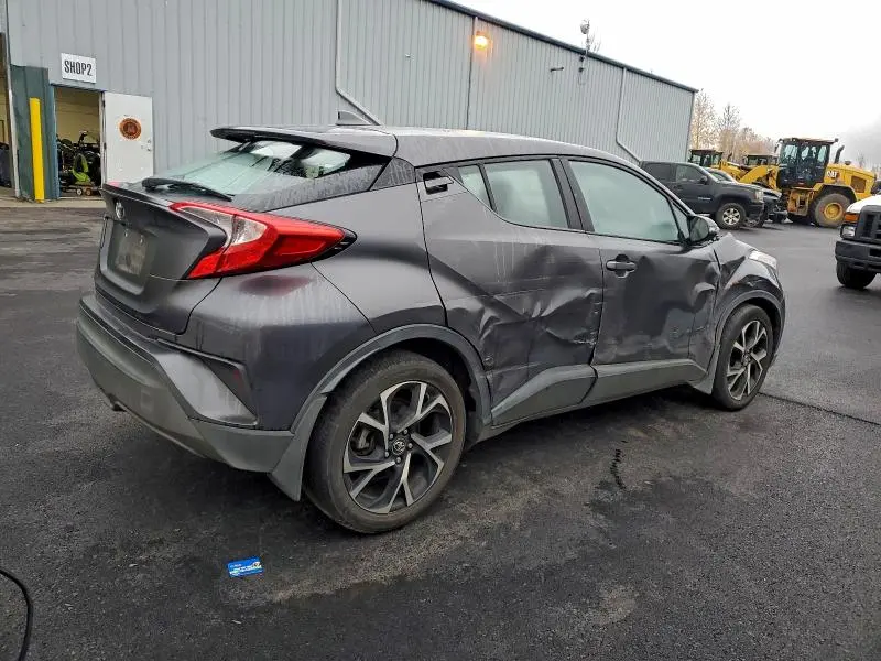 2018 TOYOTA C-HR XLE  