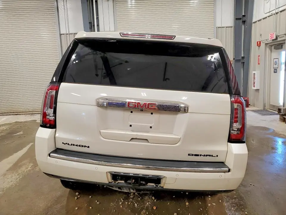 2015 GMC YUKON DENALI  