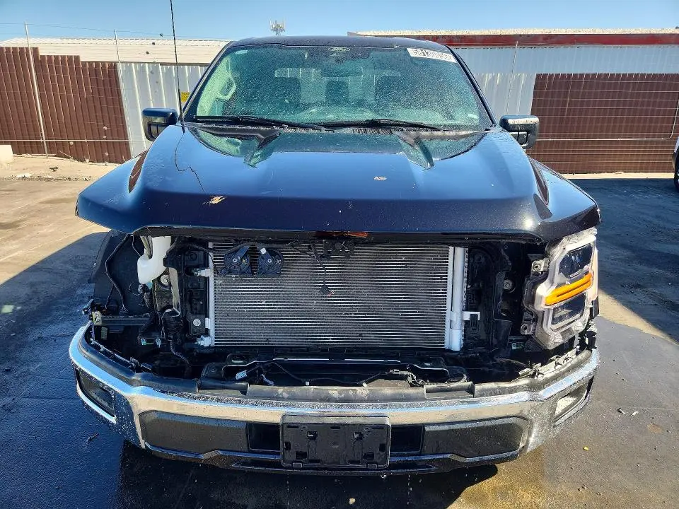 2025 FORD F150 XLT  