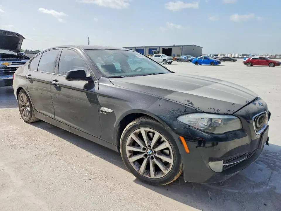 2012 BMW 528 XI  
