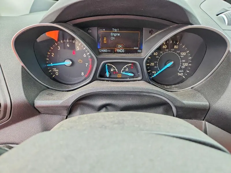 2017 FORD ESCAPE SE  