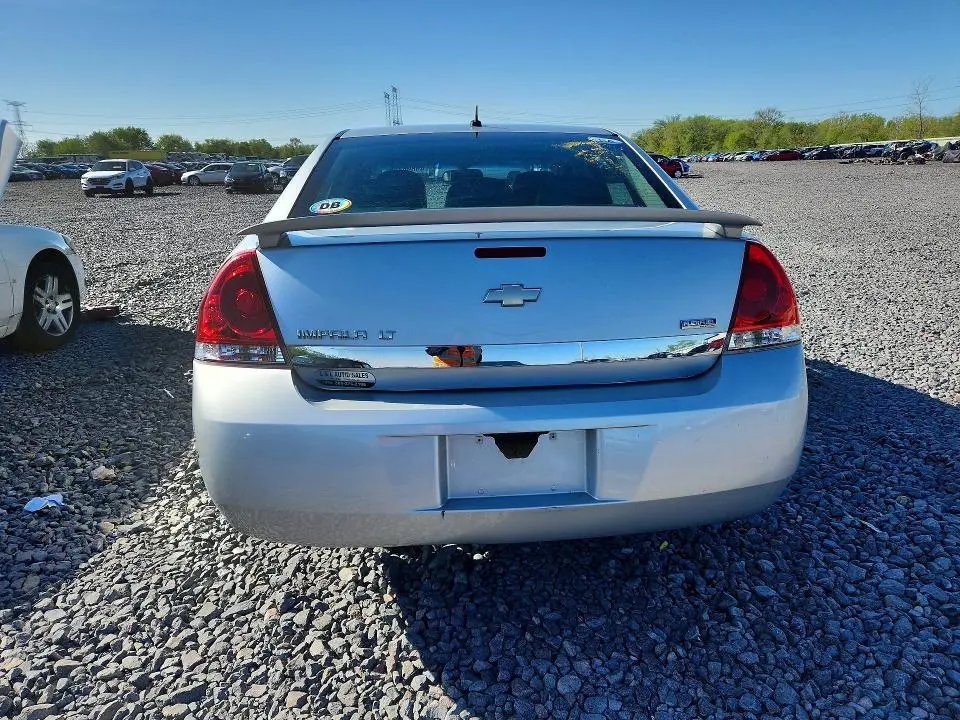 2011 CHEVROLET IMPALA LT  