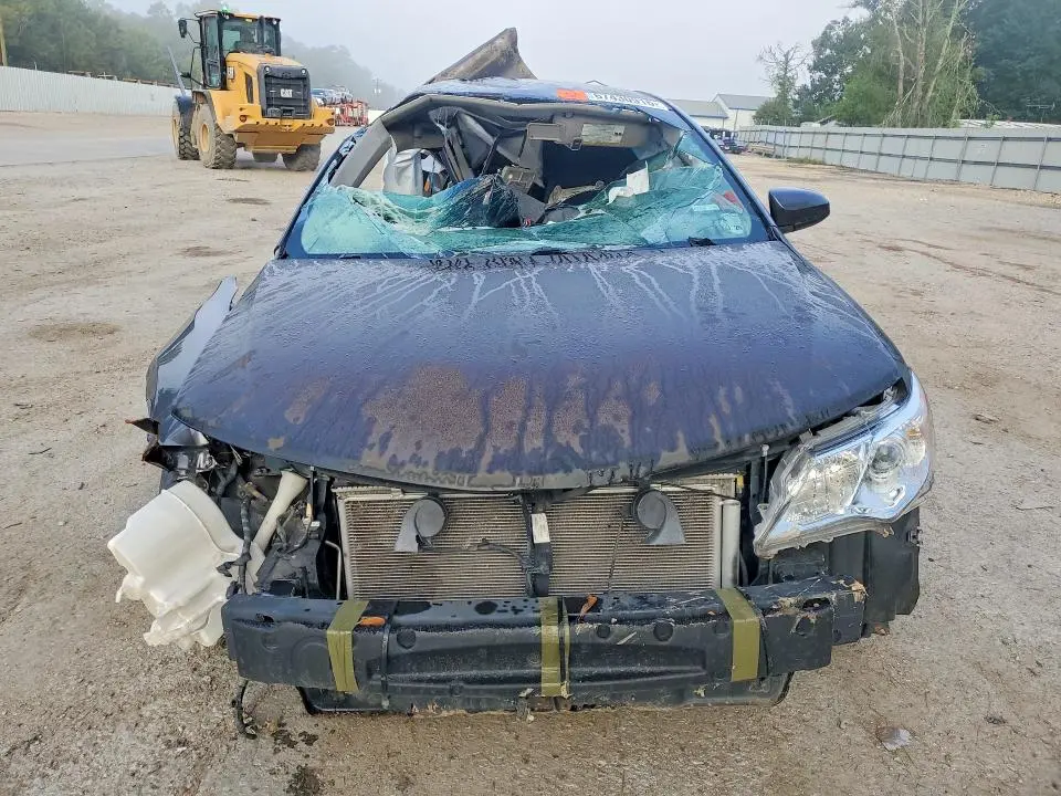 2014 TOYOTA CAMRY LE  