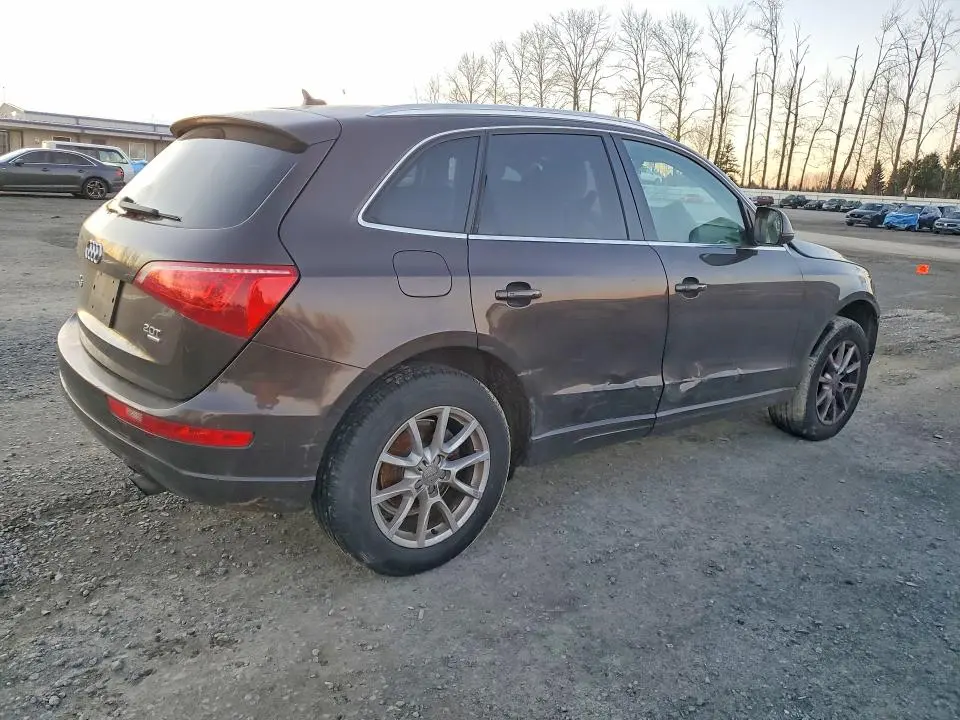 2011 AUDI Q5 PREMIUM PLUS  