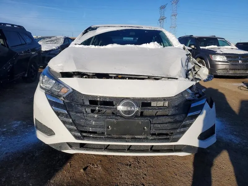 2024 NISSAN VERSA S  