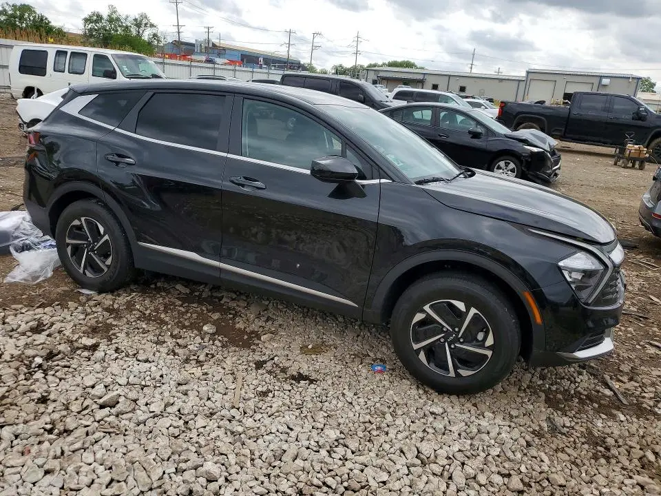 2023 KIA SPORTAGE LX  