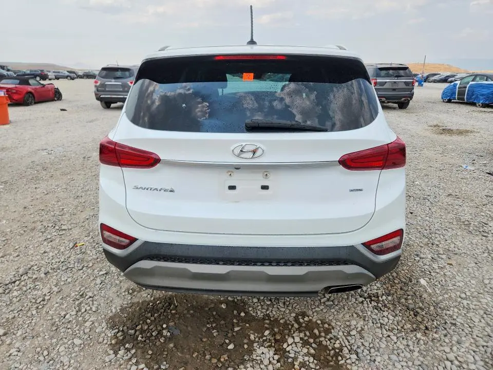 2019 HYUNDAI SANTA FE SE  