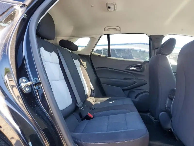2025 CHEVROLET TRAX LS  