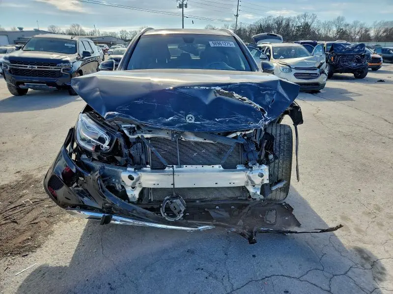 2021 MERCEDES-BENZ GLC 300  