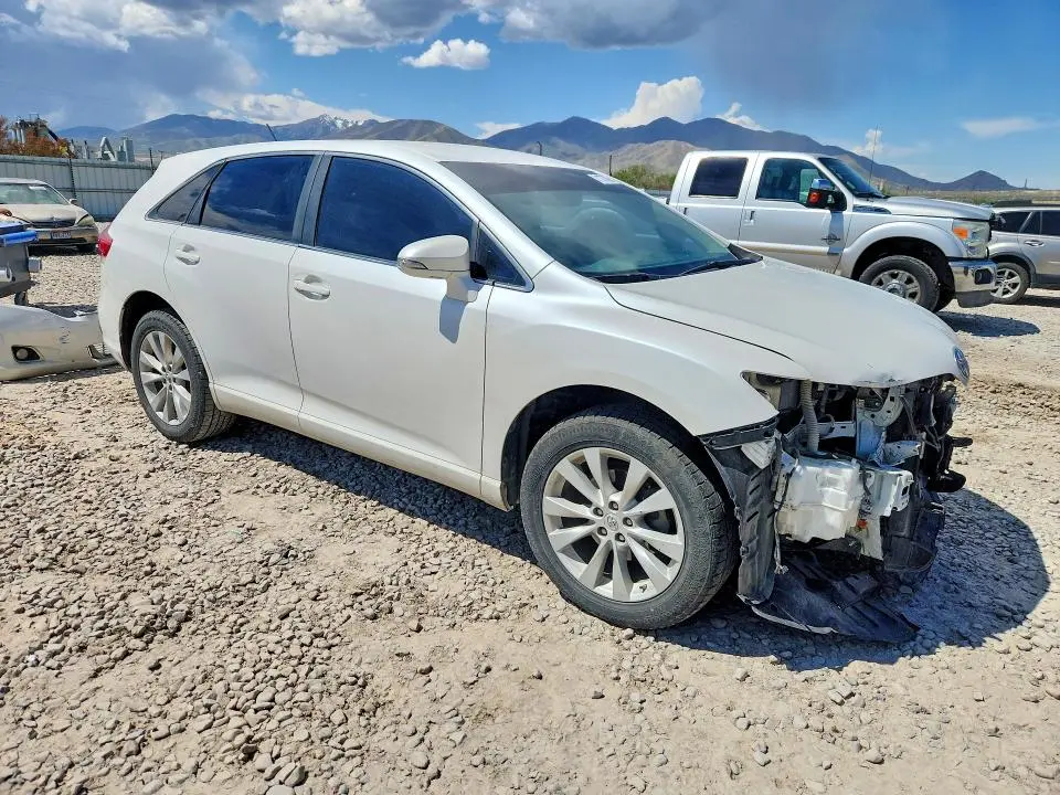 2015 TOYOTA VENZA LE  