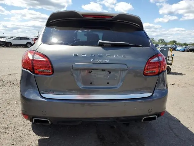 2014 PORSCHE CAYENNE   