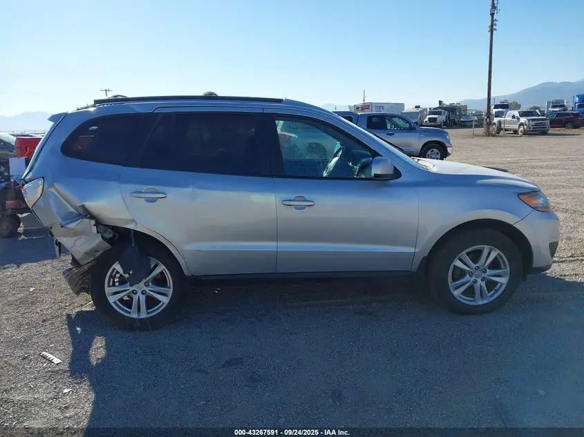 2011 HYUNDAI SANTA FE SE