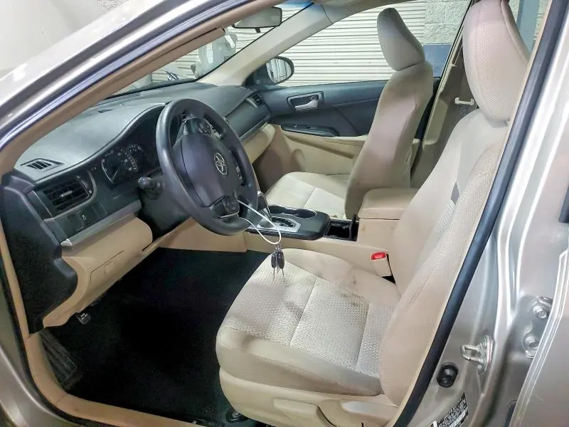 2014 TOYOTA CAMRY LE  
