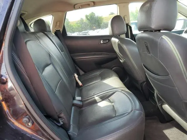 2011 NISSAN ROGUE S  