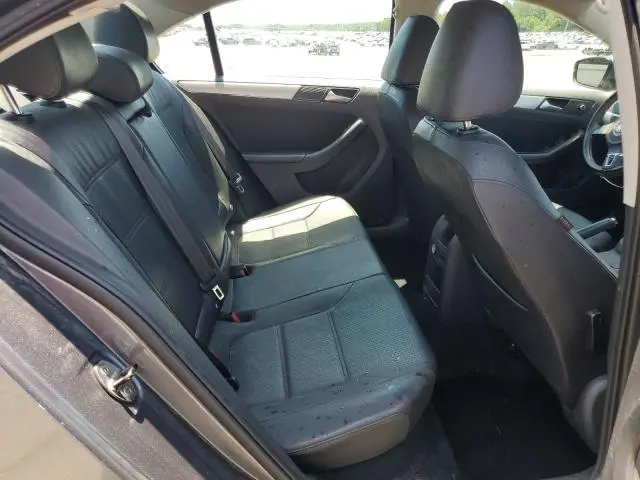 2013 VOLKSWAGEN JETTA SE  