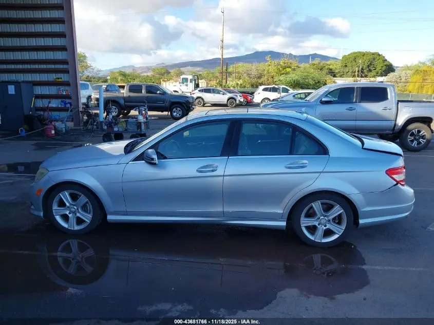 2010 MERCEDES-BENZ C 300 LUXURY/SPORT