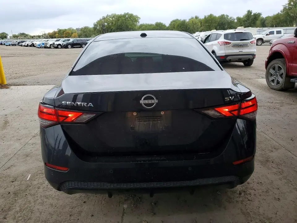 2024 NISSAN SENTRA SV  