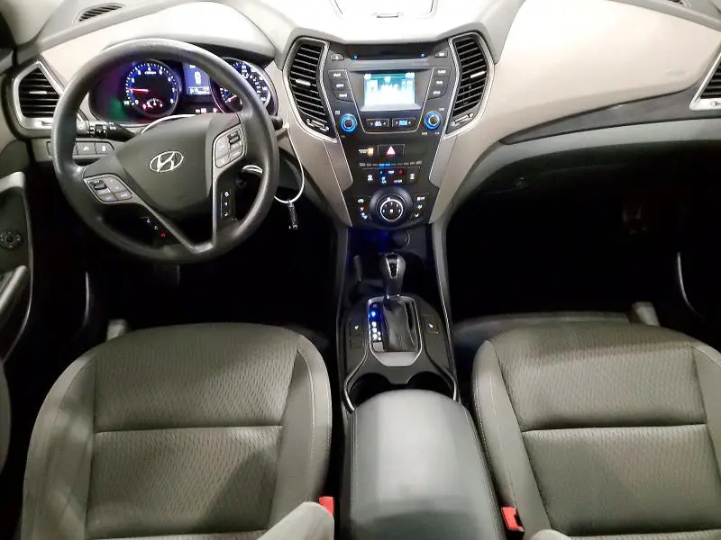 2016 HYUNDAI SANTA FE SE  