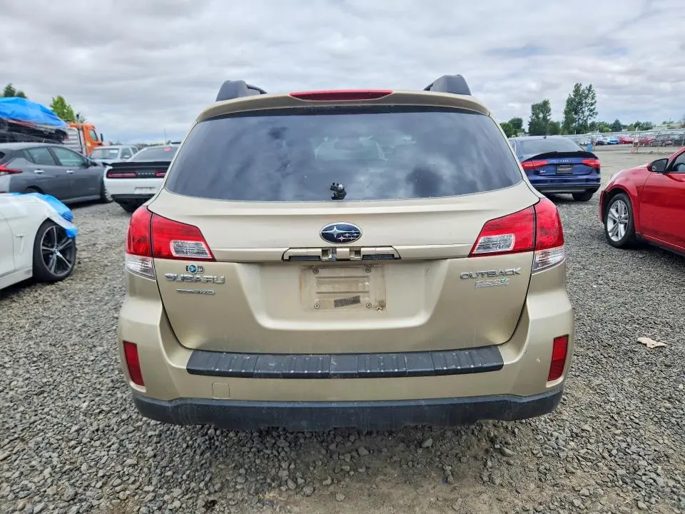 2010 SUBARU OUTBACK 2.5I PREMIUM  