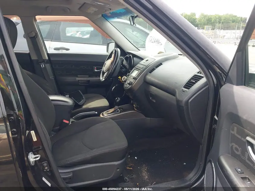 2013 KIA SOUL +