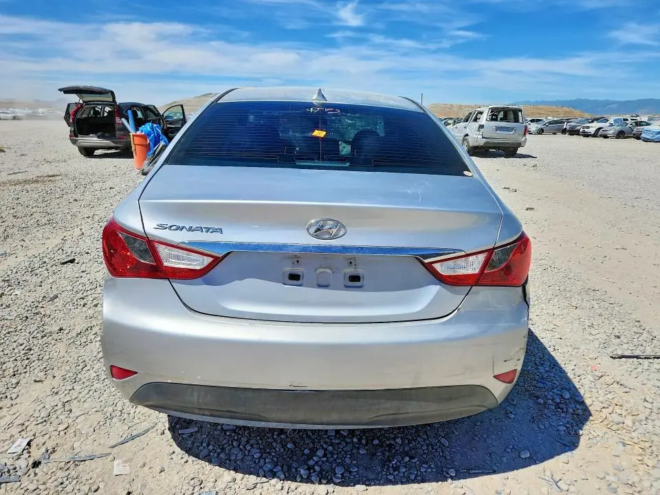 2014 HYUNDAI SONATA GLS  