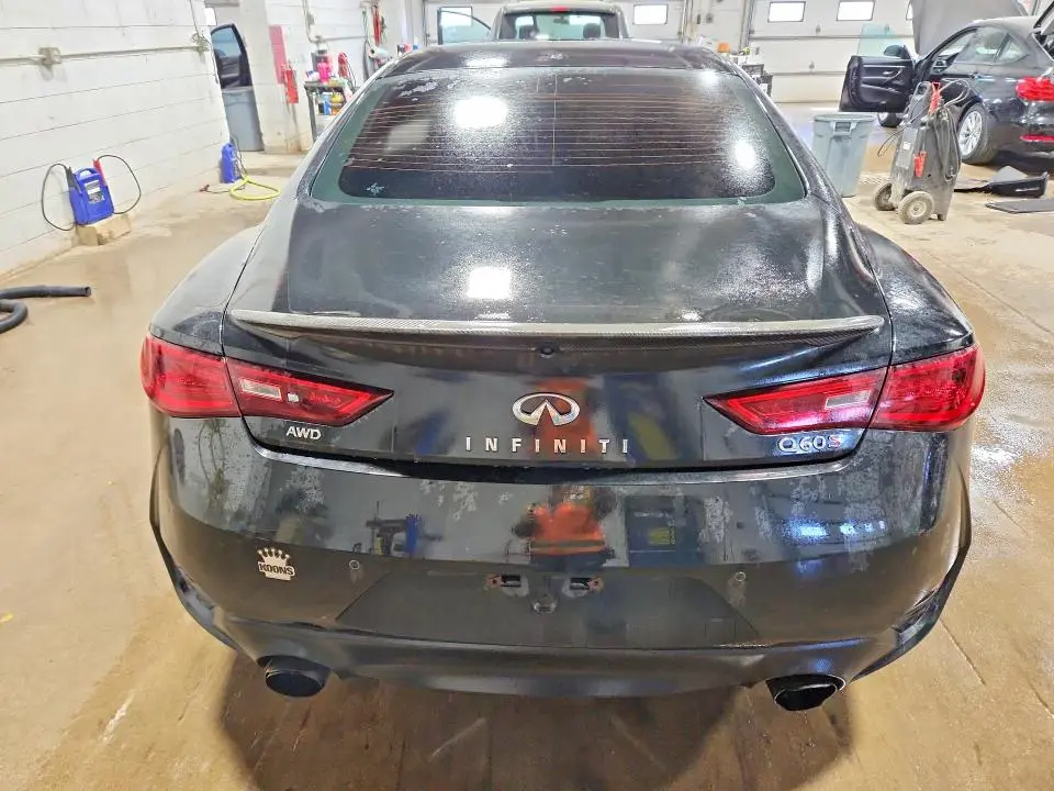 2018 INFINITI Q60 RED SPORT 400  