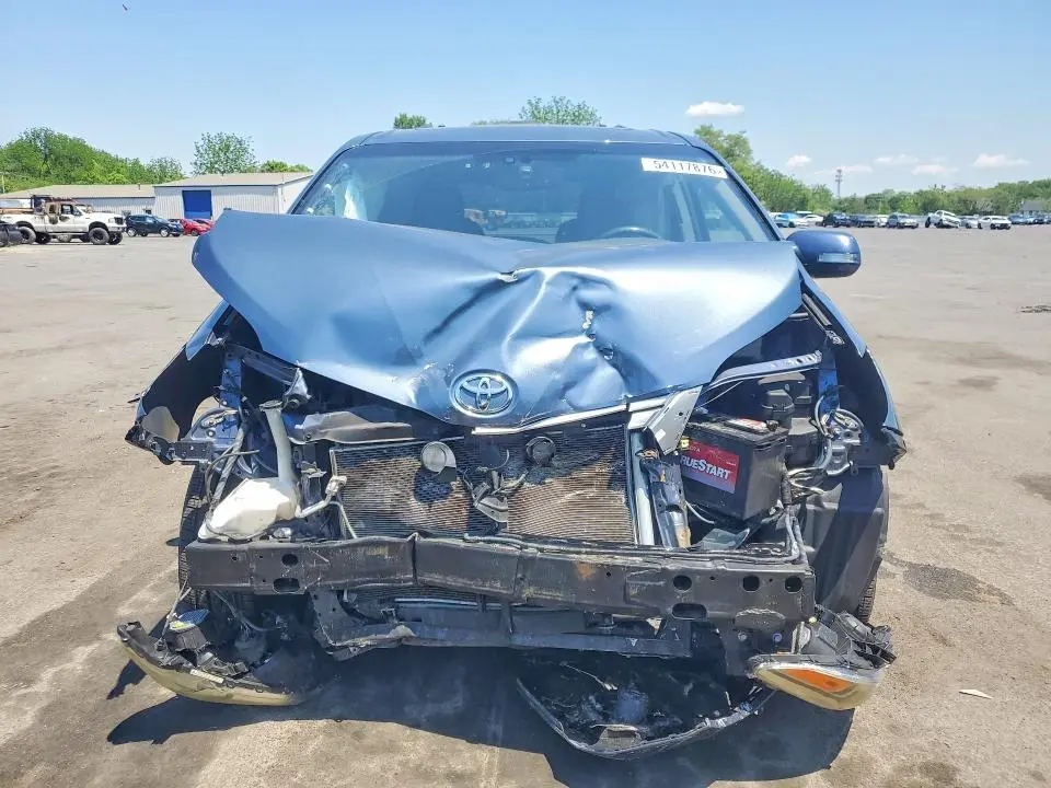 2015 TOYOTA SIENNA LIMITED PREMIUM 7-PASSENGER  
