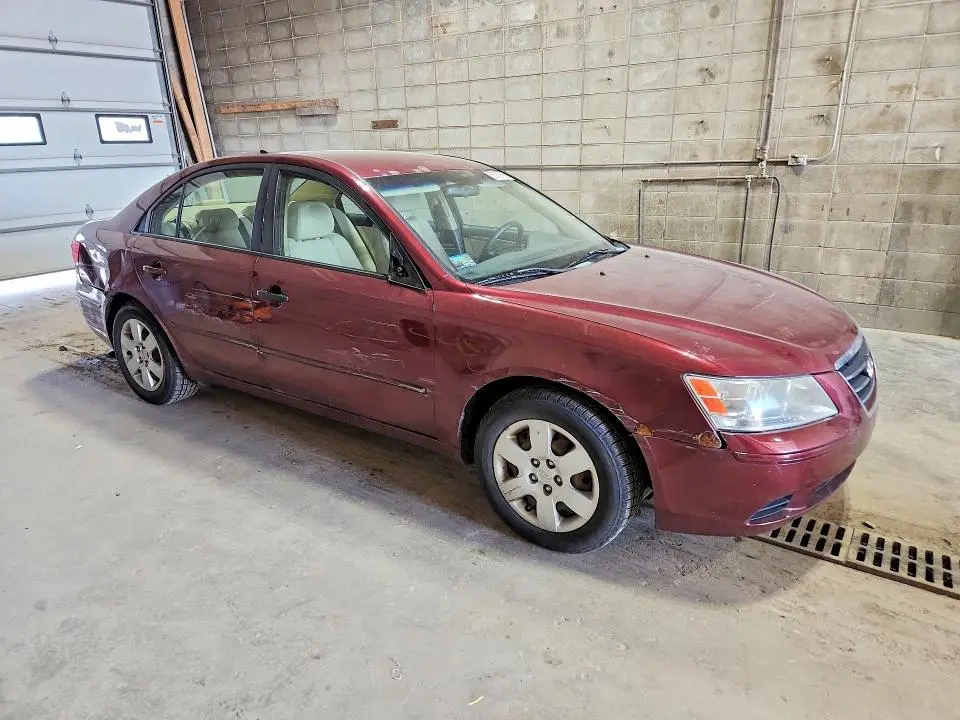 2010 HYUNDAI SONATA GLS  