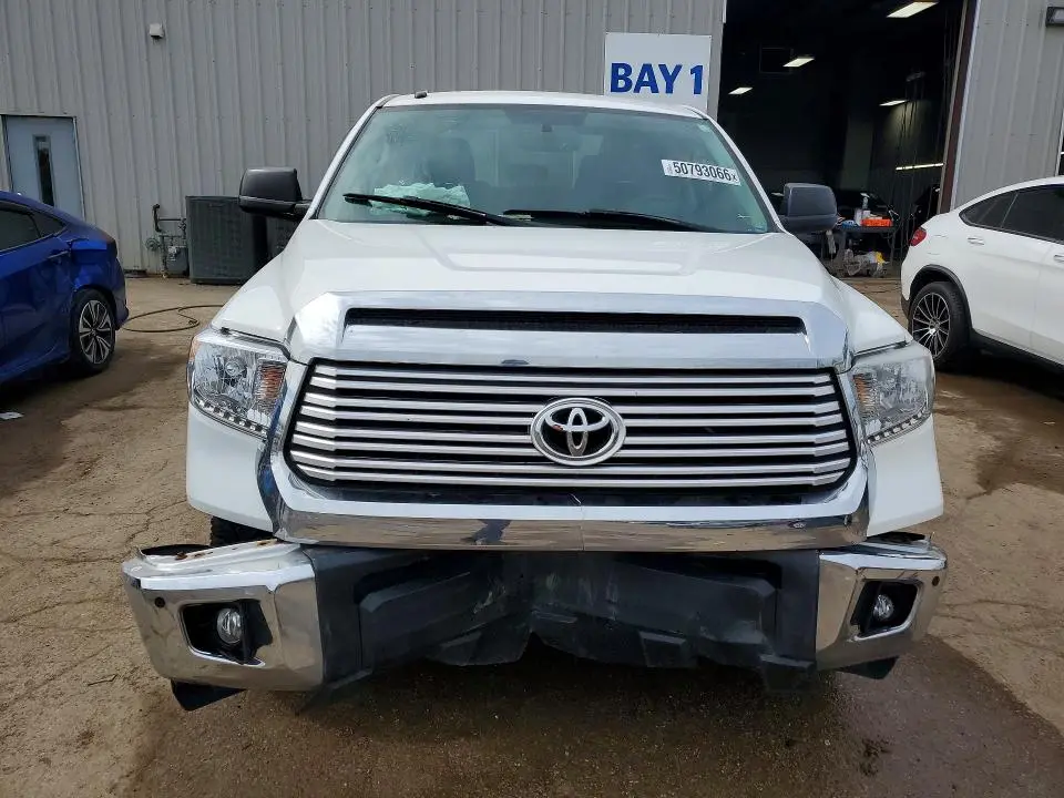 2017 TOYOTA TUNDRA SR5  