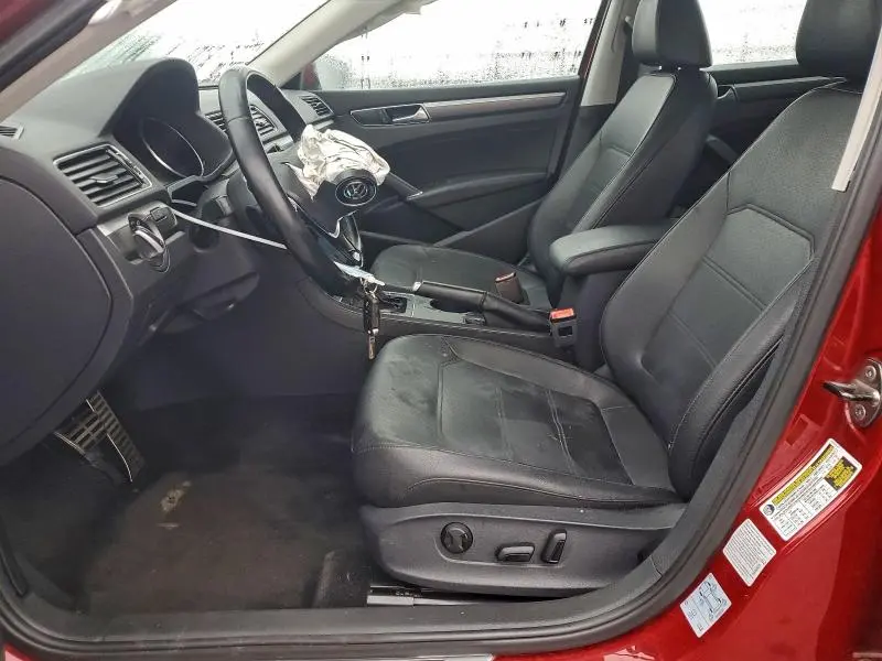 2016 VOLKSWAGEN PASSAT S  