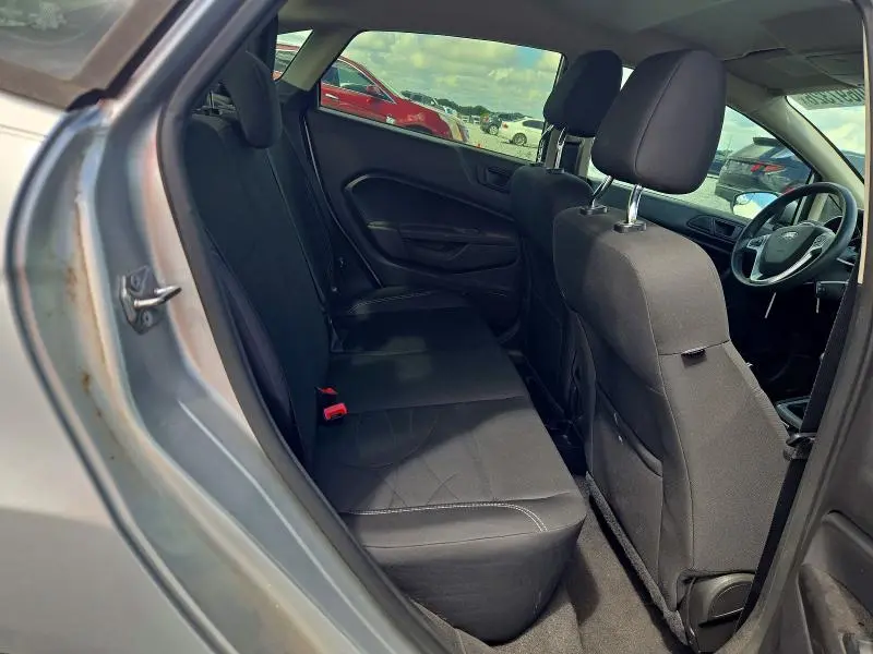 2017 FORD FIESTA SE  