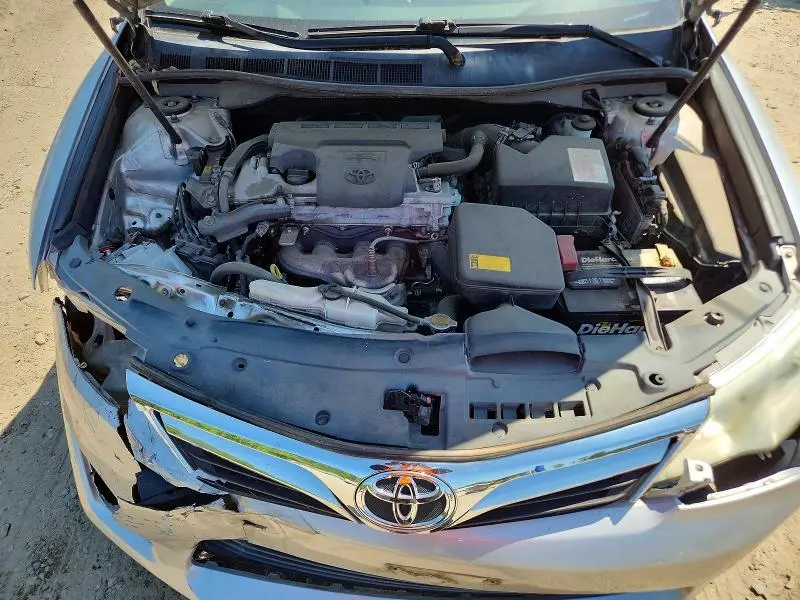 2014 TOYOTA CAMRY LE  