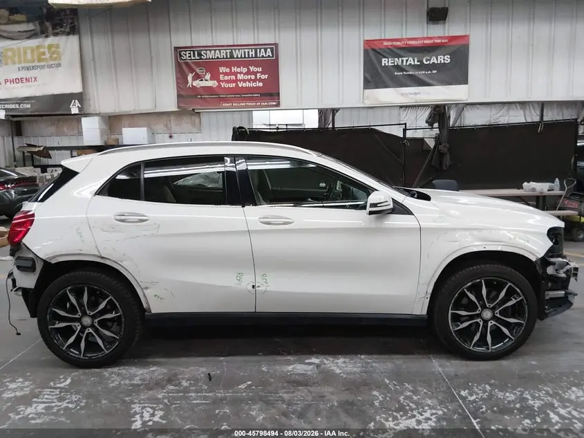 2016 MERCEDES-BENZ GLA 250  